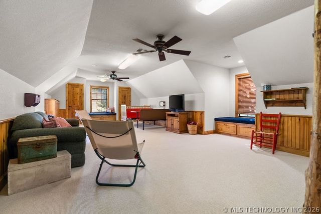 8925 Lake View, Kingston, OK 73439