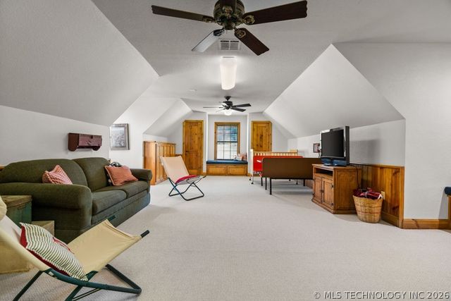 8925 Lake View, Kingston, OK 73439