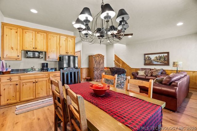 8925 Lake View, Kingston, OK 73439
