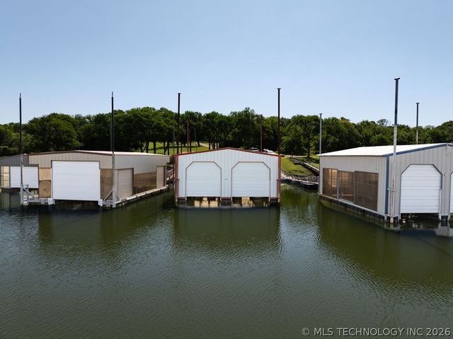 8925 Lake View, Kingston, OK 73439