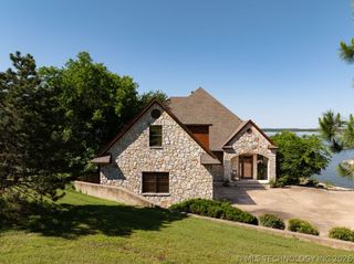 8925 Lake View, Kingston, OK 73439