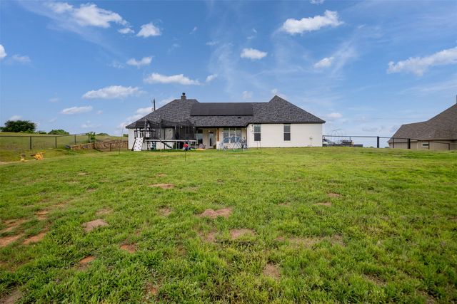 1040 Agnes N, Springtown, TX 76082