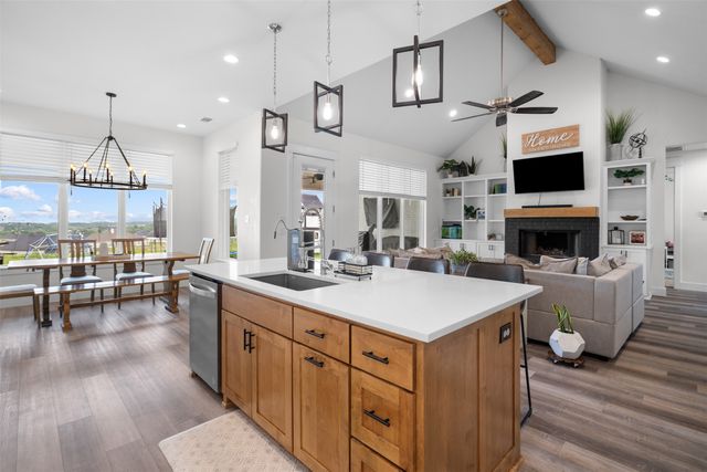 1040 Agnes N, Springtown, TX 76082