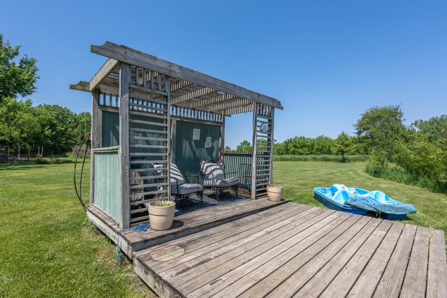 463 40TH Street, East Moline, IL 61244