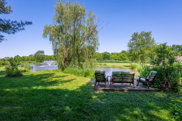 463 40TH Street, East Moline, IL 61244