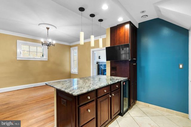 3247 38TH ST NW, Washington, DC 20016