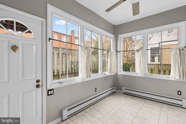 3247 38TH ST NW, Washington, DC 20016