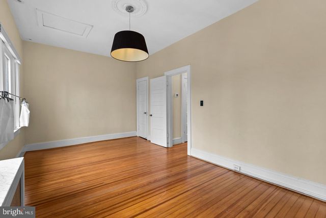 3247 38TH ST NW, Washington, DC 20016