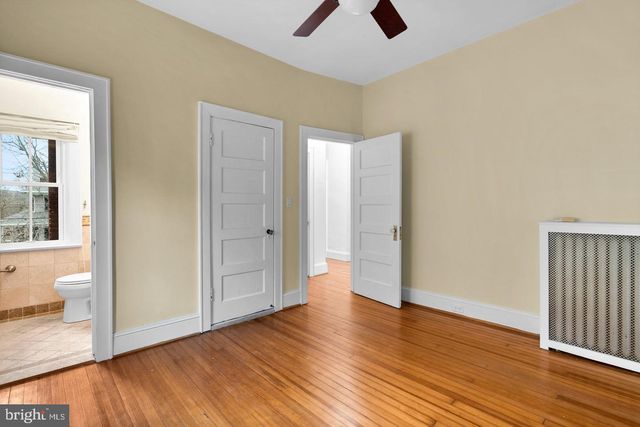 3247 38TH ST NW, Washington, DC 20016