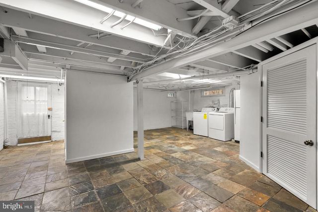 3247 38TH ST NW, Washington, DC 20016