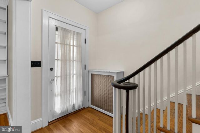 3247 38TH ST NW, Washington, DC 20016