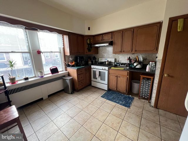 3158 FANSHAWE ST, Philadelphia, PA 19149