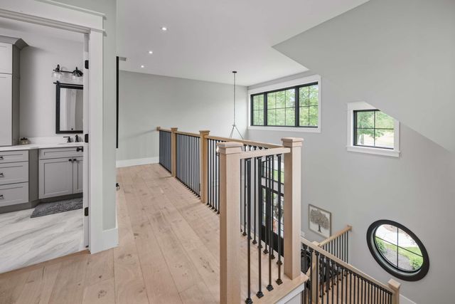 565 York Street, York, ME 03911