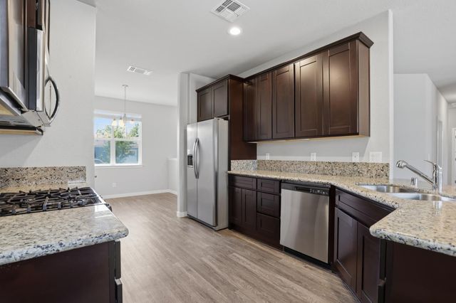 2043 River Wood Dr, Marysville, CA 95901