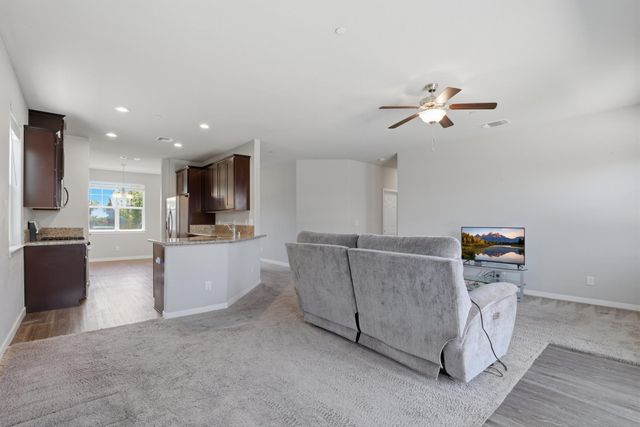 2043 River Wood Dr, Marysville, CA 95901