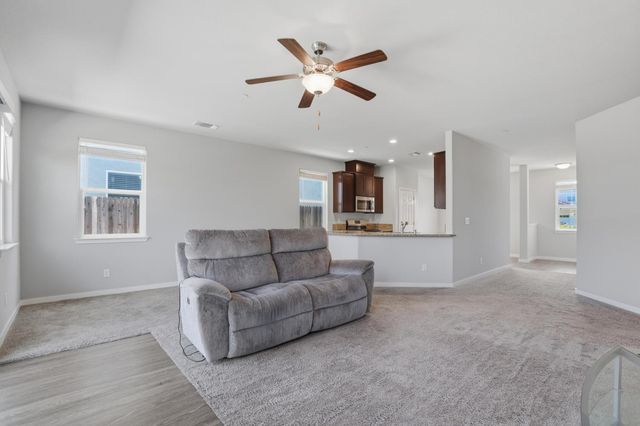 2043 River Wood Dr, Marysville, CA 95901