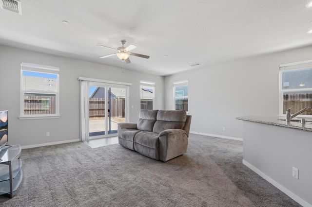 2043 River Wood Dr, Marysville, CA 95901