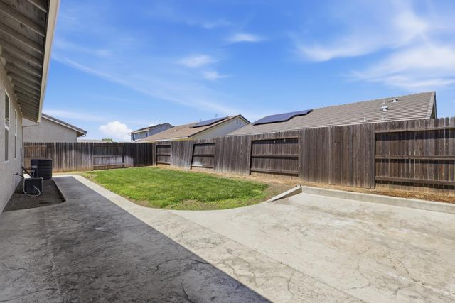 2043 River Wood Dr, Marysville, CA 95901