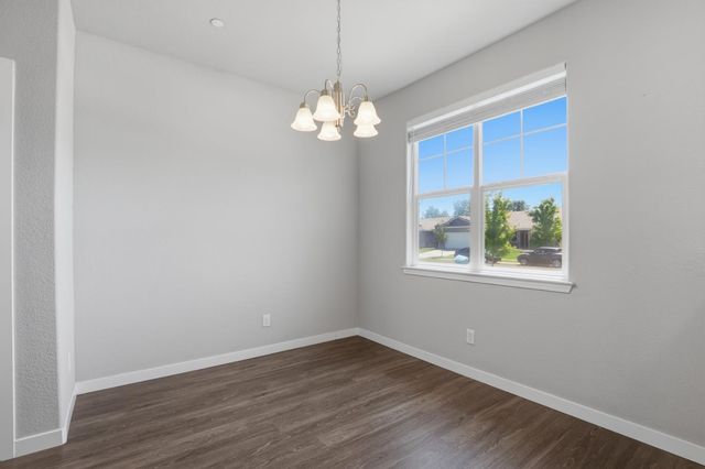 2043 River Wood Dr, Marysville, CA 95901