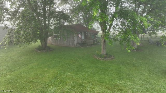 173 W Apple Blossom Way, Elizabeth, WV 26143