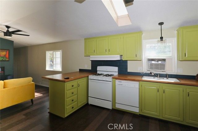 13050 Island Drive 12, Clearlake Oaks, CA 95423