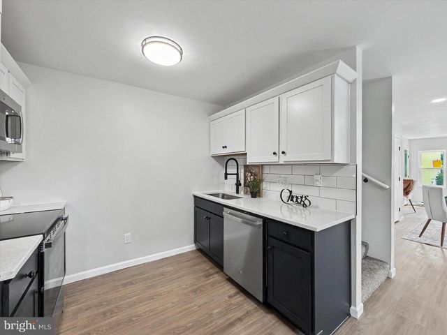 201 E MAIN STREET ST, Shiremanstown, PA 17011