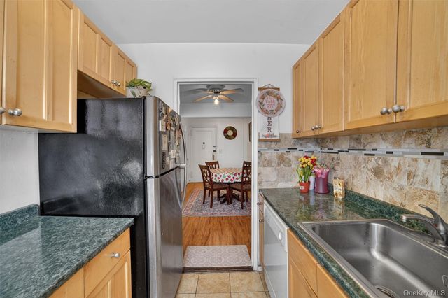 2 Fisher Drive 318, Mount Vernon, NY 10552