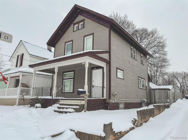 105 Augusta Avenue, Pontiac, MI 48341