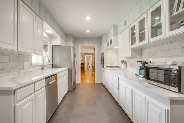 6732 Fortune Road, Fort Worth, TX 76116