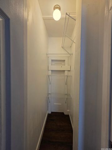 930 E Grayson St Apt 1, San Antonio, TX 78208