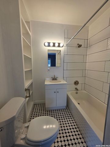 930 E Grayson St Apt 1, San Antonio, TX 78208