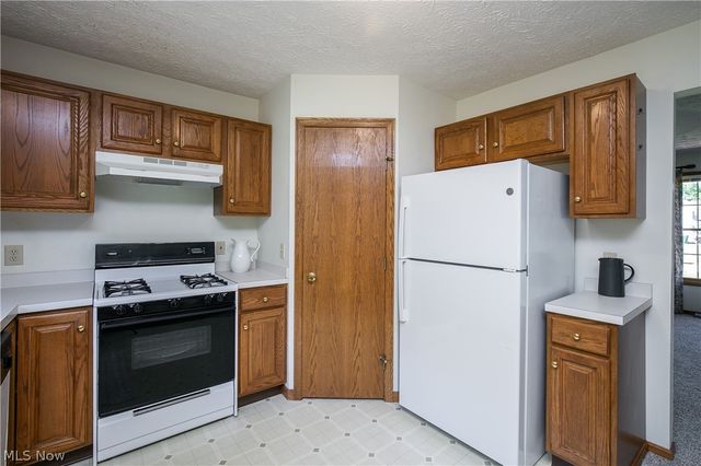 1424 Timbertop Drive, Tallmadge, OH 44278