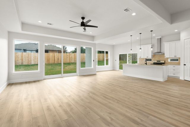 20405 Sunset Strip ST, Lago Vista, TX 78645