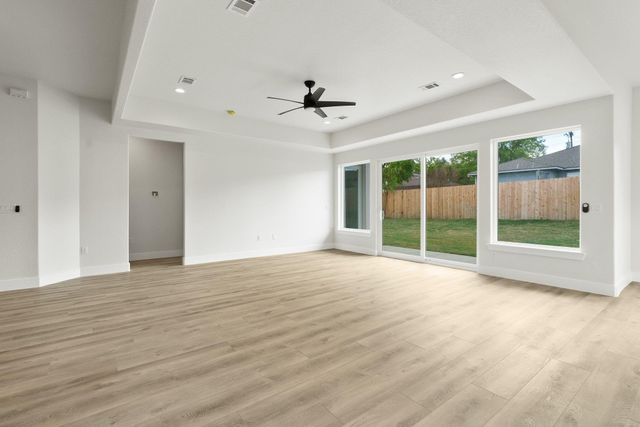 20405 Sunset Strip ST, Lago Vista, TX 78645