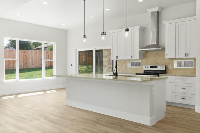 20405 Sunset Strip ST, Lago Vista, TX 78645