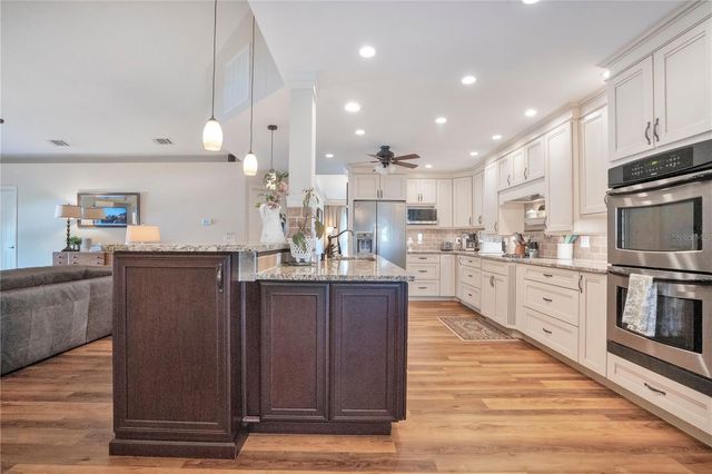 708 HUNTERS RUN BOULEVARD, Lakeland, FL 33809