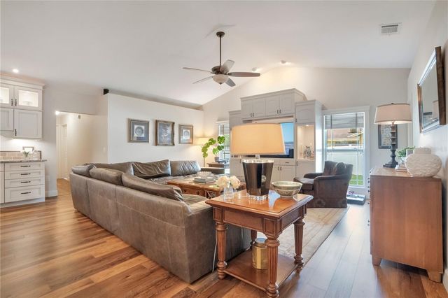 708 HUNTERS RUN BOULEVARD, Lakeland, FL 33809