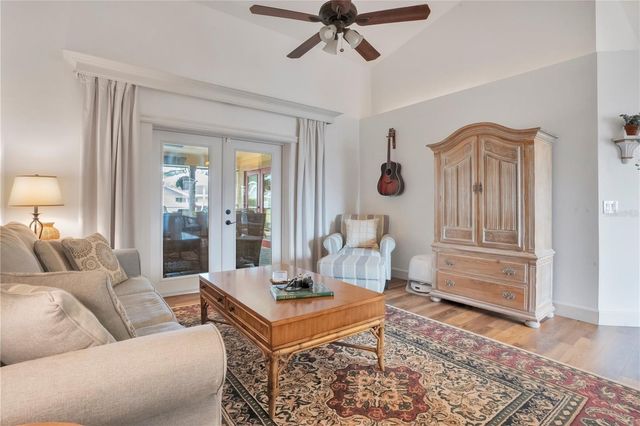 708 HUNTERS RUN BOULEVARD, Lakeland, FL 33809