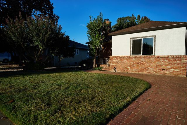 151 San Antonio Way, Sacramento, CA 95819