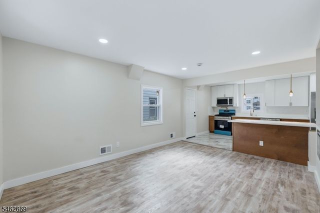 243 N 15Th St, Bloomfield Twp., NJ 07003