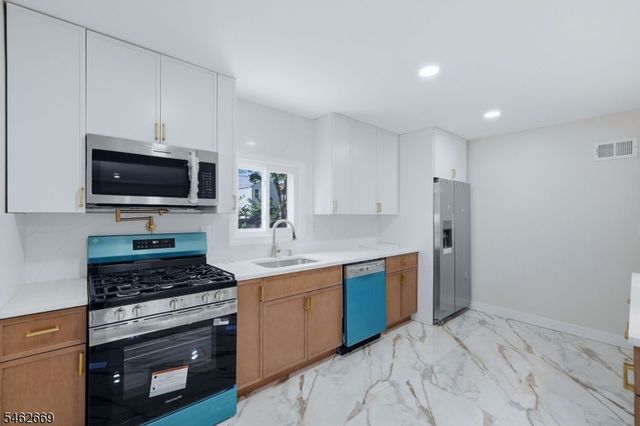 243 N 15Th St, Bloomfield Twp., NJ 07003