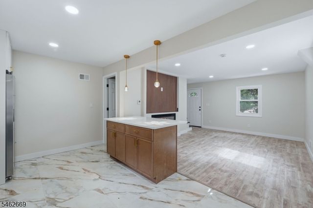 243 N 15Th St, Bloomfield Twp., NJ 07003