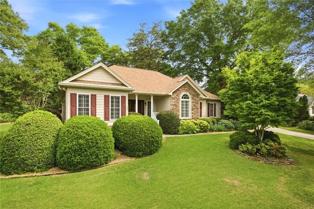 106 Cardinal Drive, Seneca, SC 29672