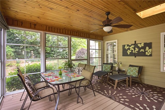 106 Cardinal Drive, Seneca, SC 29672