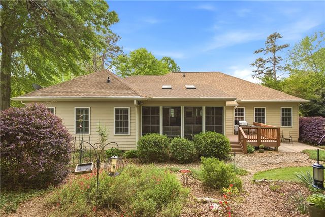 106 Cardinal Drive, Seneca, SC 29672