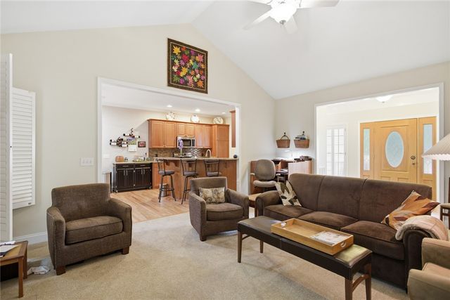 106 Cardinal Drive, Seneca, SC 29672