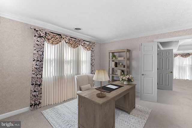 714 SENECA RD, Great Falls, VA 22066