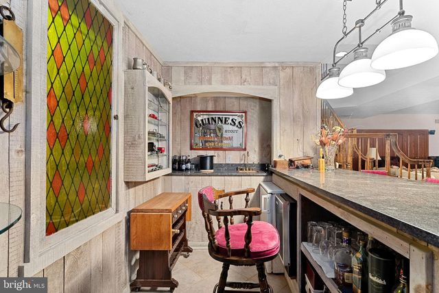 714 SENECA RD, Great Falls, VA 22066