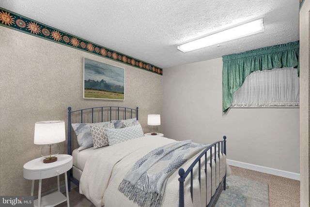 714 SENECA RD, Great Falls, VA 22066