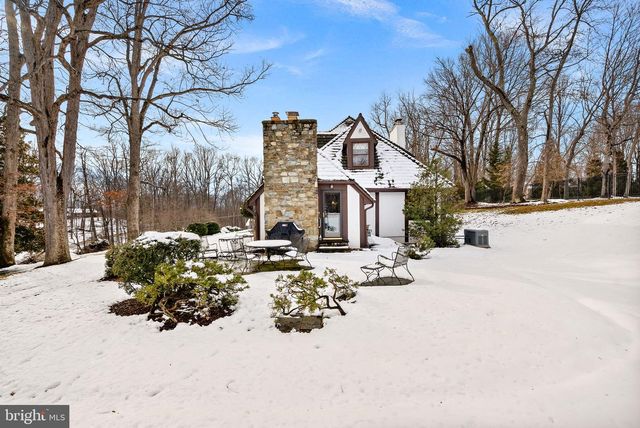 714 SENECA RD, Great Falls, VA 22066